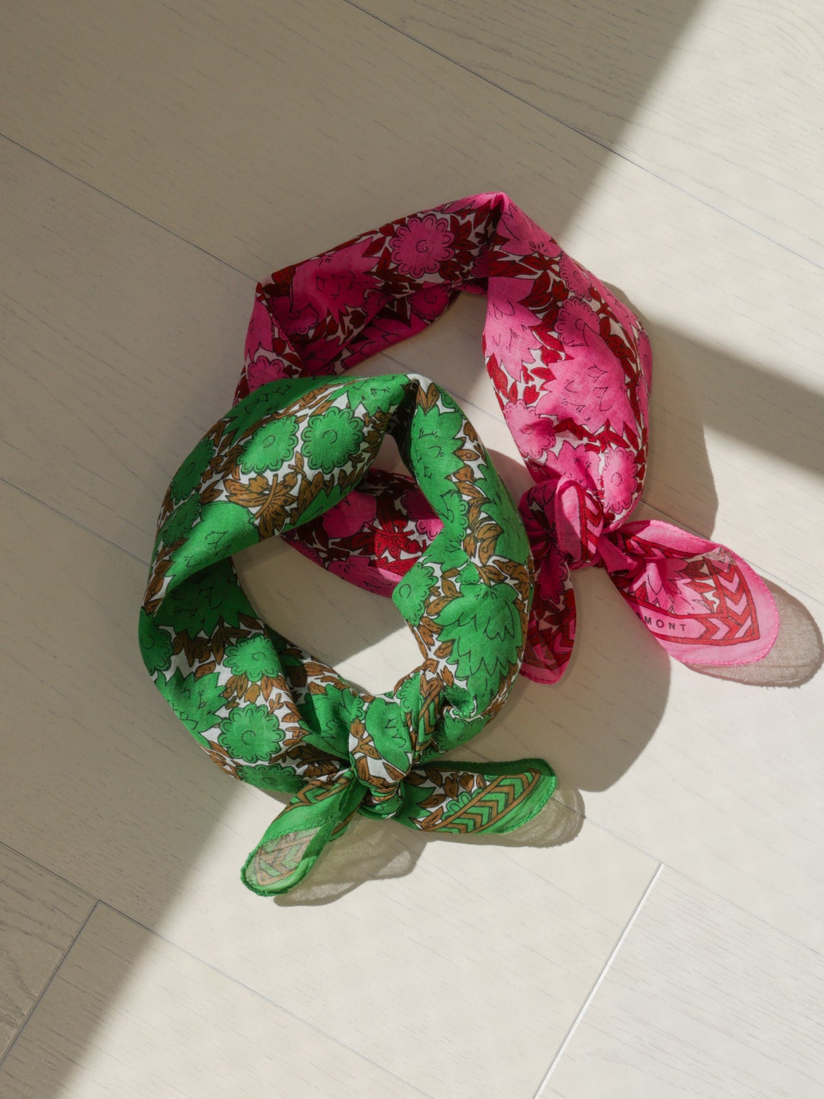 m*u様 JANTJE_ONTEMBAAR　アートスカーフ MOISMONT Ajmerコットンスカーフ｜ MARcourt ONLINE STORE