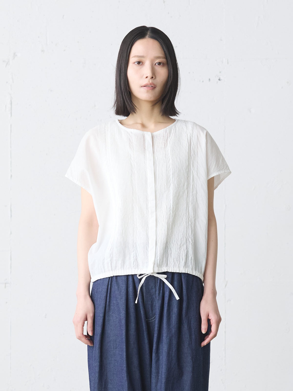 MidiUmi ピンタックノースリーブシャツ｜ MARcourt ONLINE STORE