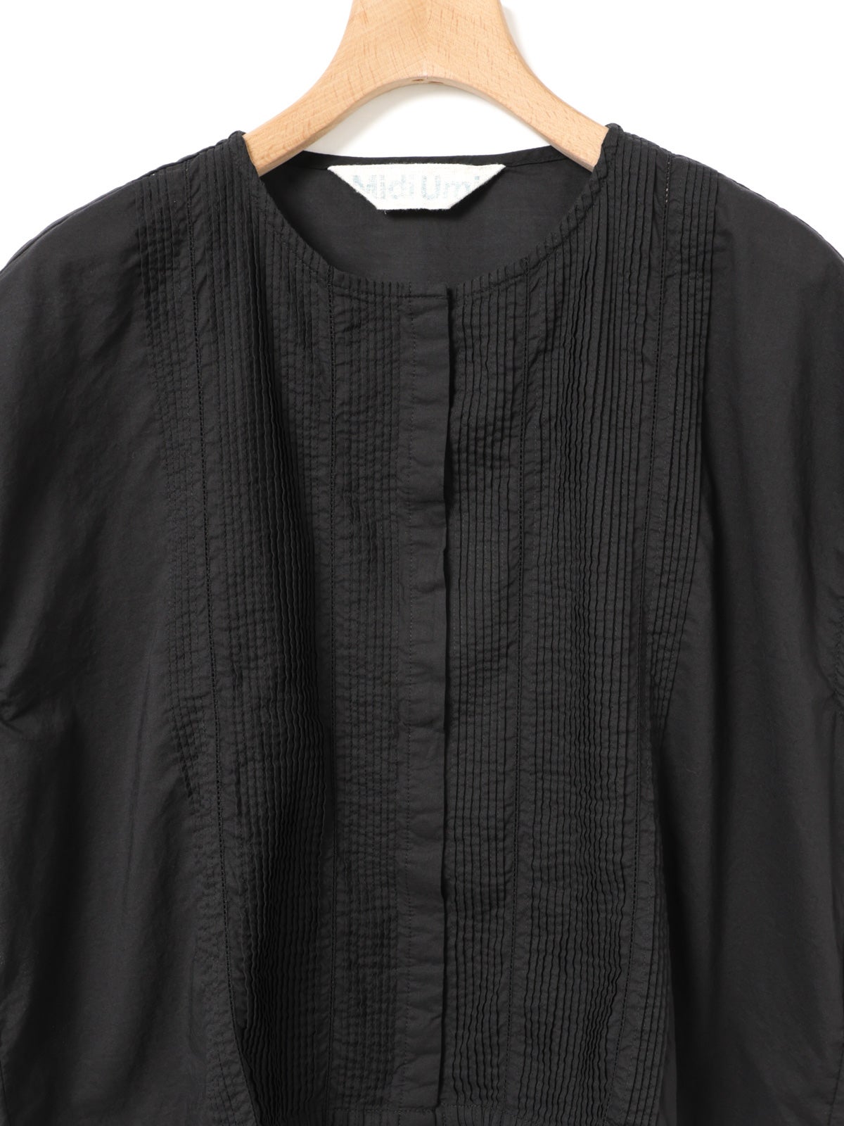 MidiUmi ピンタックノースリーブシャツ｜ MARcourt ONLINE STORE