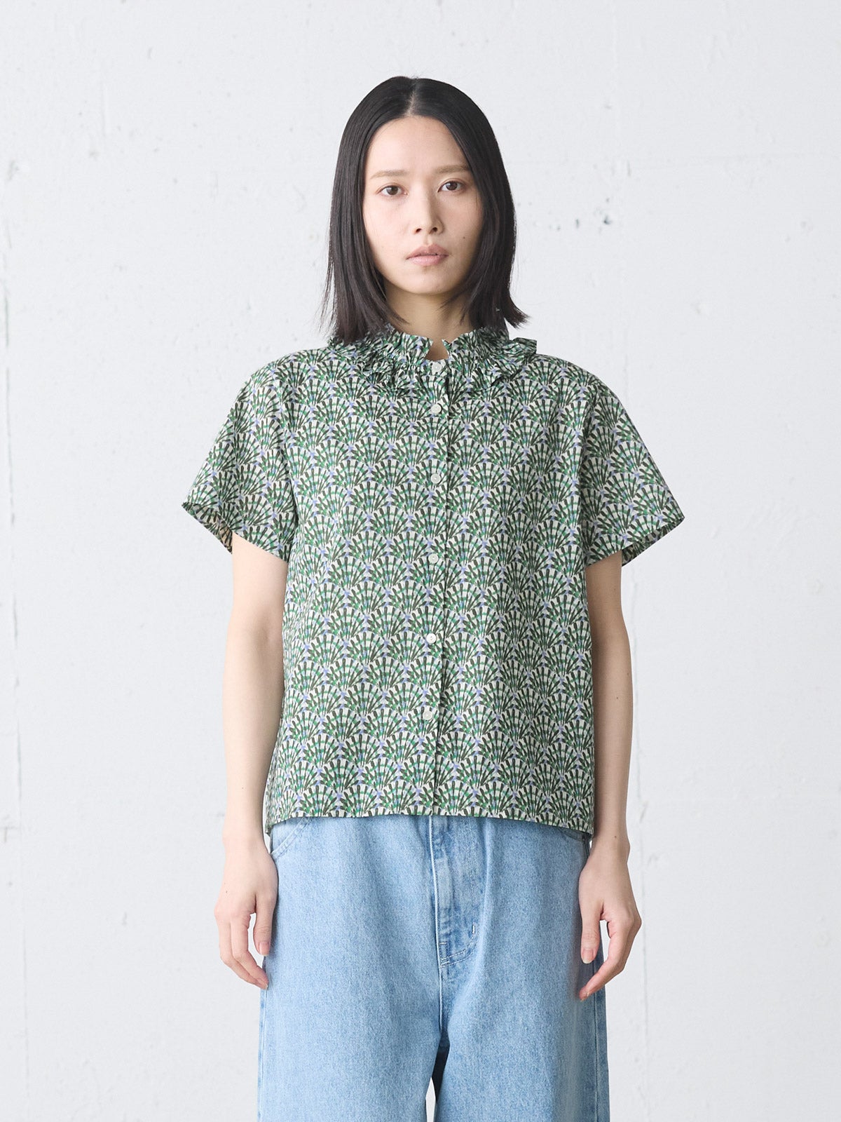 MidiUmi リバティプリントフリルシャツ｜ MARcourt ONLINE STORE