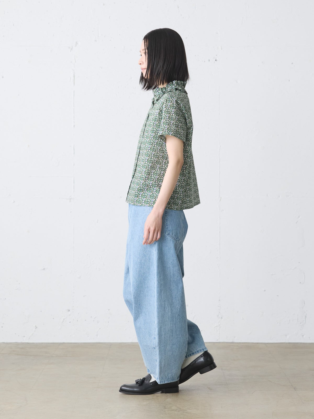 MidiUmi リバティプリントフリルシャツ｜ MARcourt ONLINE STORE