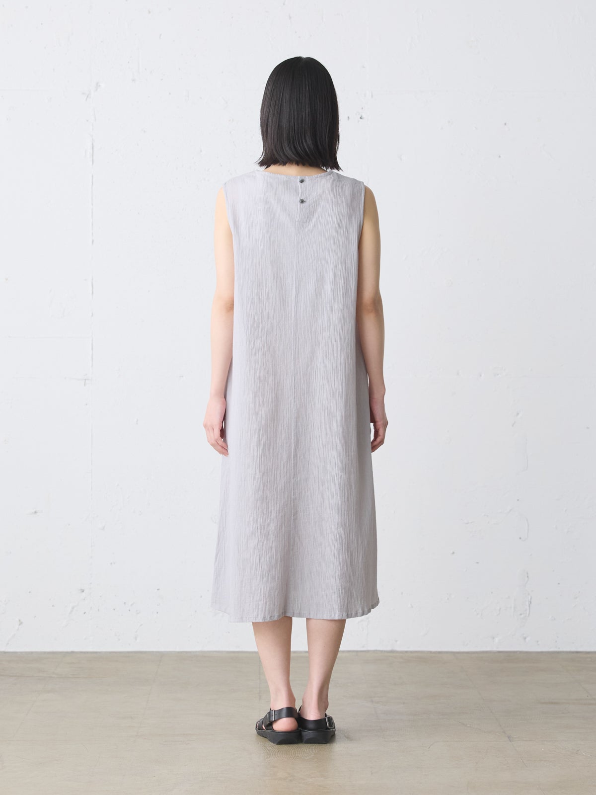 MidiUmi ストライプクレープノースリーブワンピース｜ MARcourt ONLINE