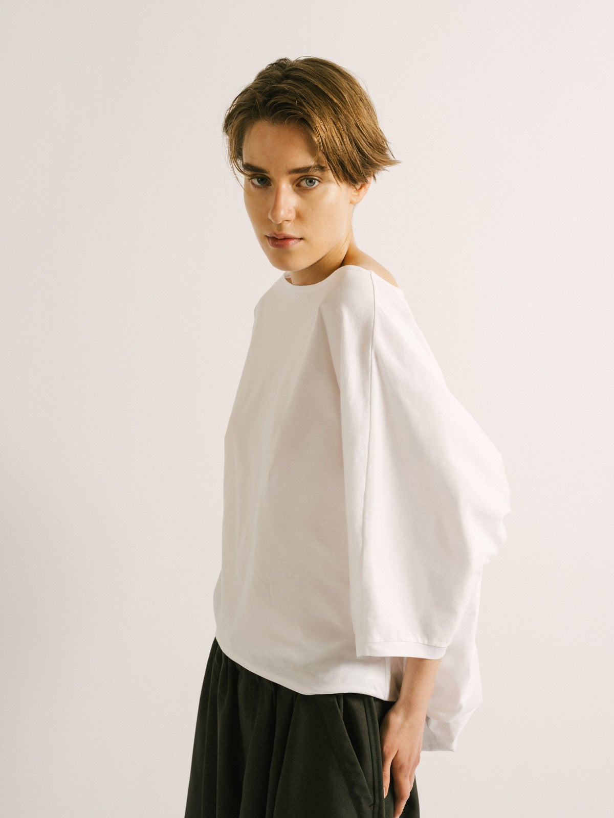 mizuiro ind ボートネックコクーンプルオーバー｜ MARcourt ONLINE