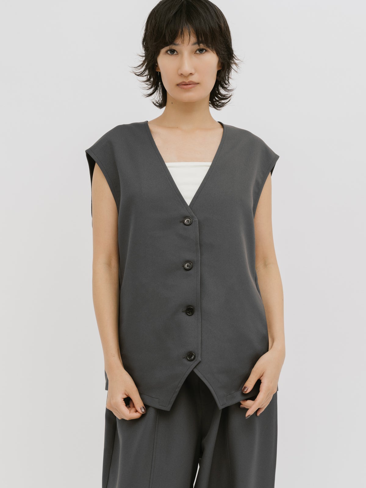 【soyy.】ミニマルモヘアベスト　グレー MIDIUMISOLID for Ladies コクーンフォームベスト｜ MARcourt ONLINE