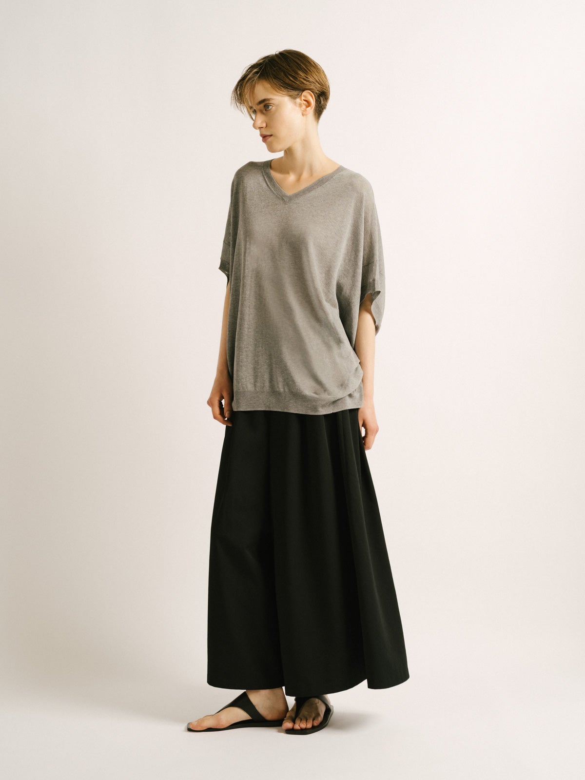 mizuiro ind Vネックコクーンベスト｜ MARcourt ONLINE STORE