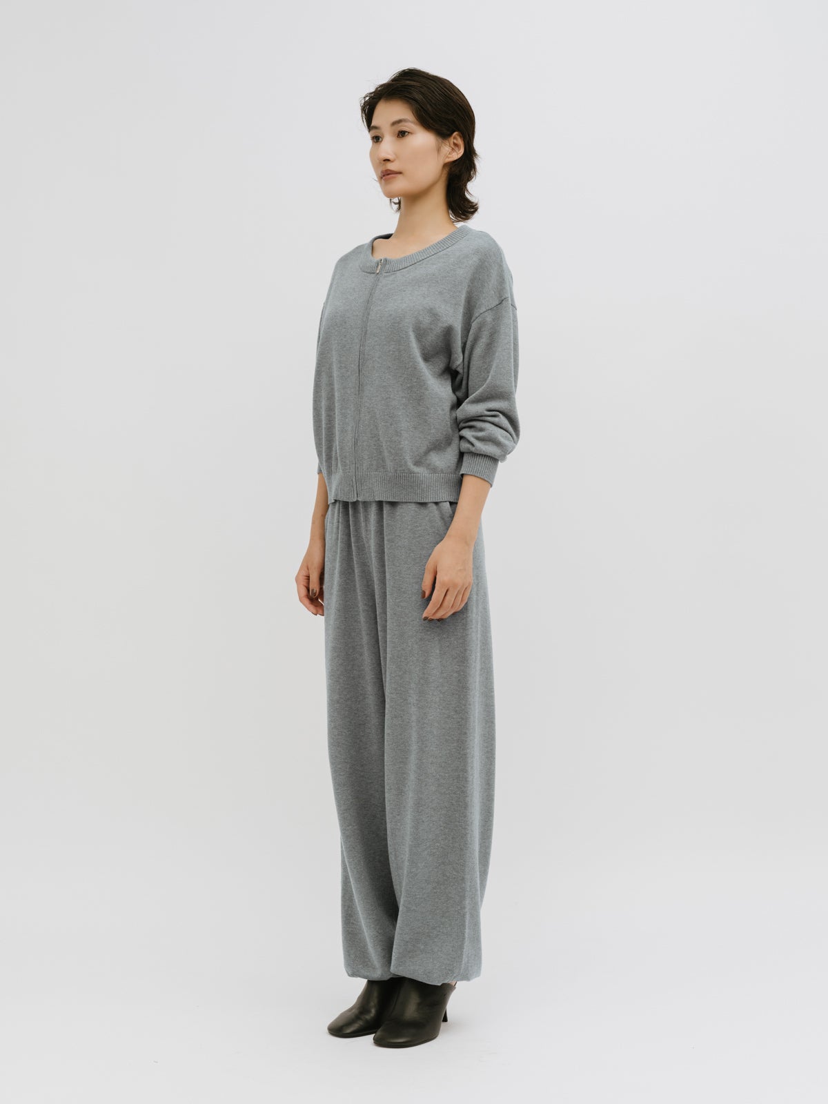 MIDIUMISOLID for Ladies カームジップニット｜ MARcourt ONLINE STORE