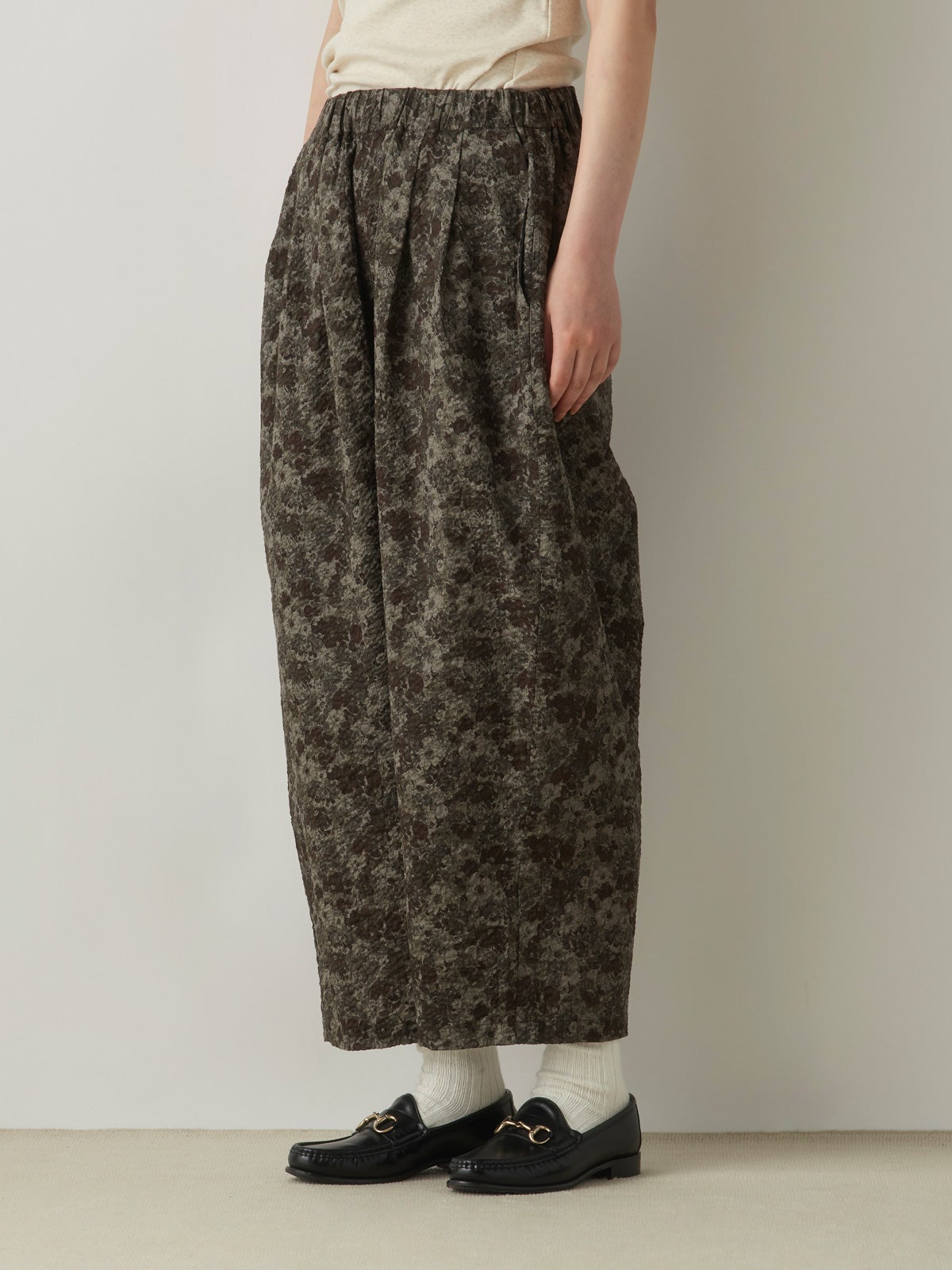 MidiUmi フラワープリントイージーパンツ｜ MARcourt ONLINE STORE
