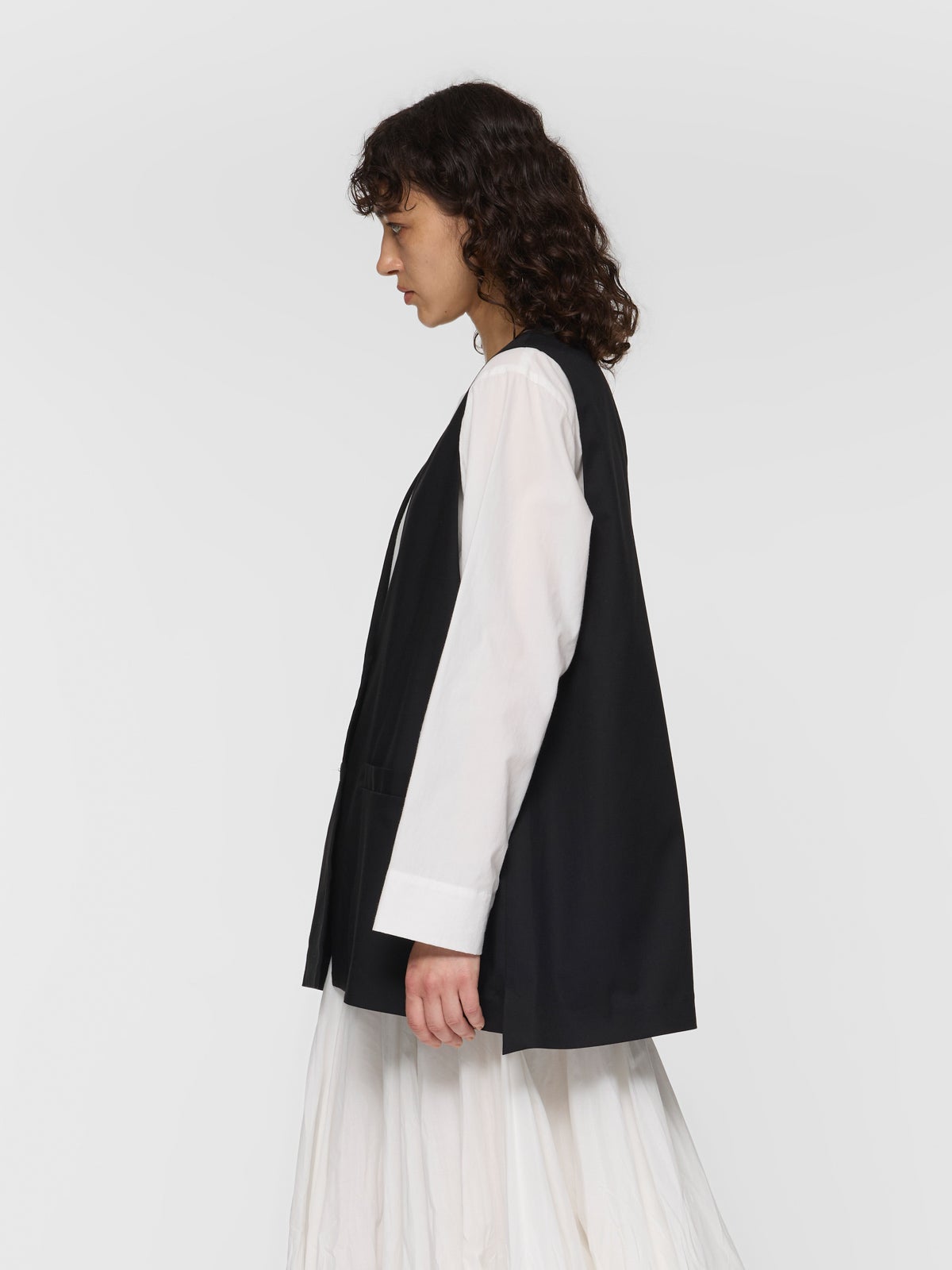 mizuiro ind ディープVネックワイドベスト｜ MARcourt ONLINE STORE
