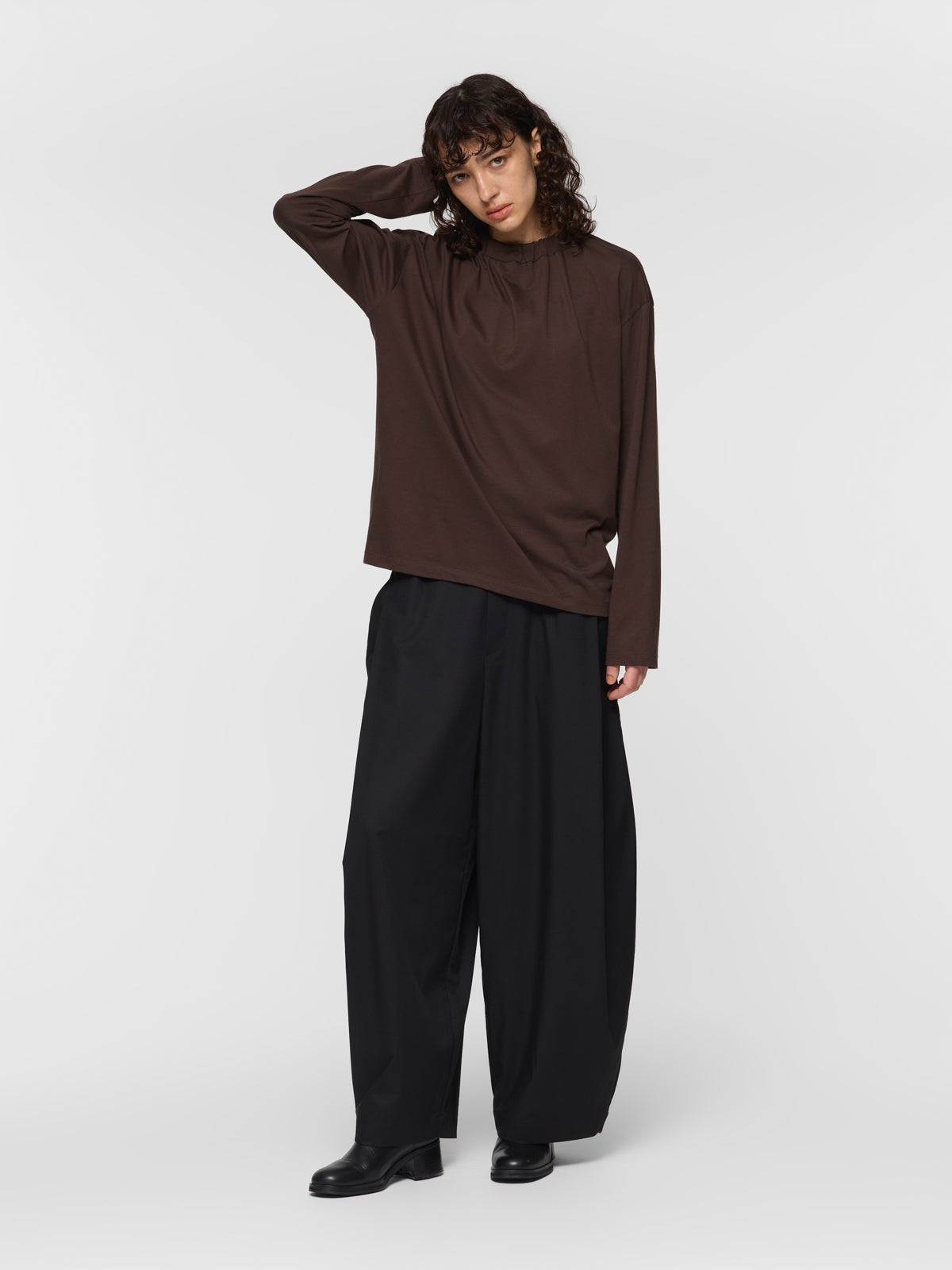 mizuiro ind ディープタックパンツ｜ MARcourt ONLINE STORE