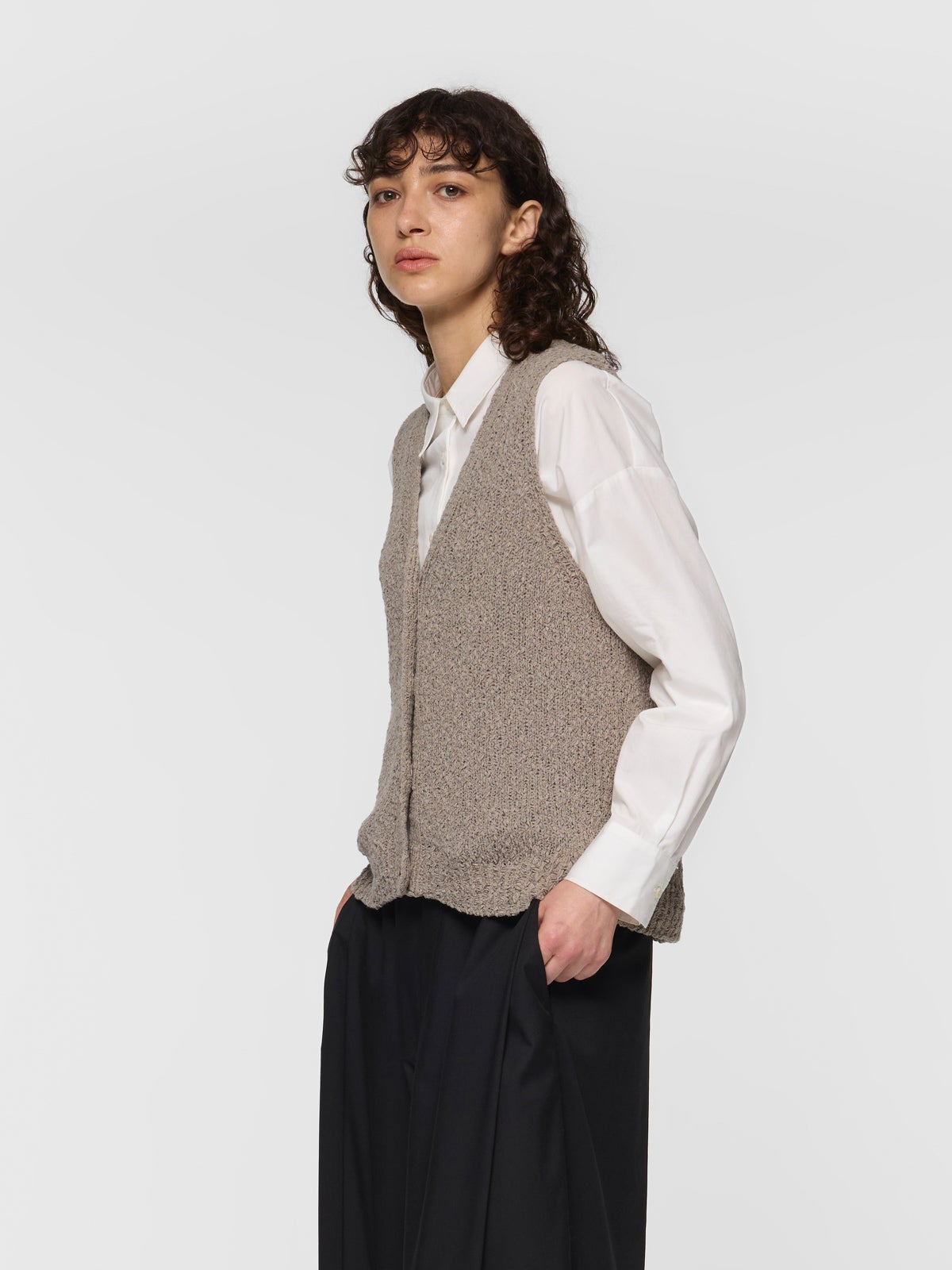 mizuiro ind スラブライクVネックベスト｜ MARcourt ONLINE STORE