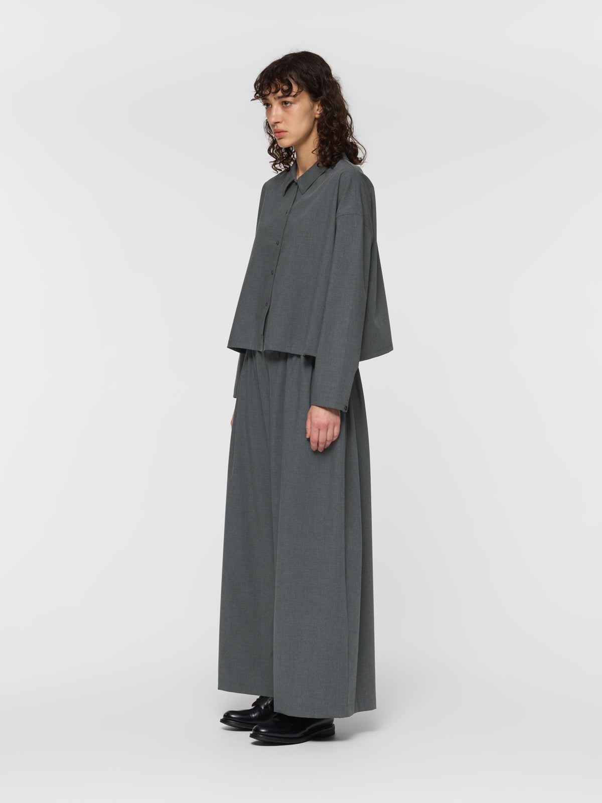 試着のみ　美品　ミズイロインド　シンプル　ワイド　ブラウス　ベージュ　大人 mizuiro ind T/Rワイドシャツ｜ MARcourt ONLINE STORE - マーコート
