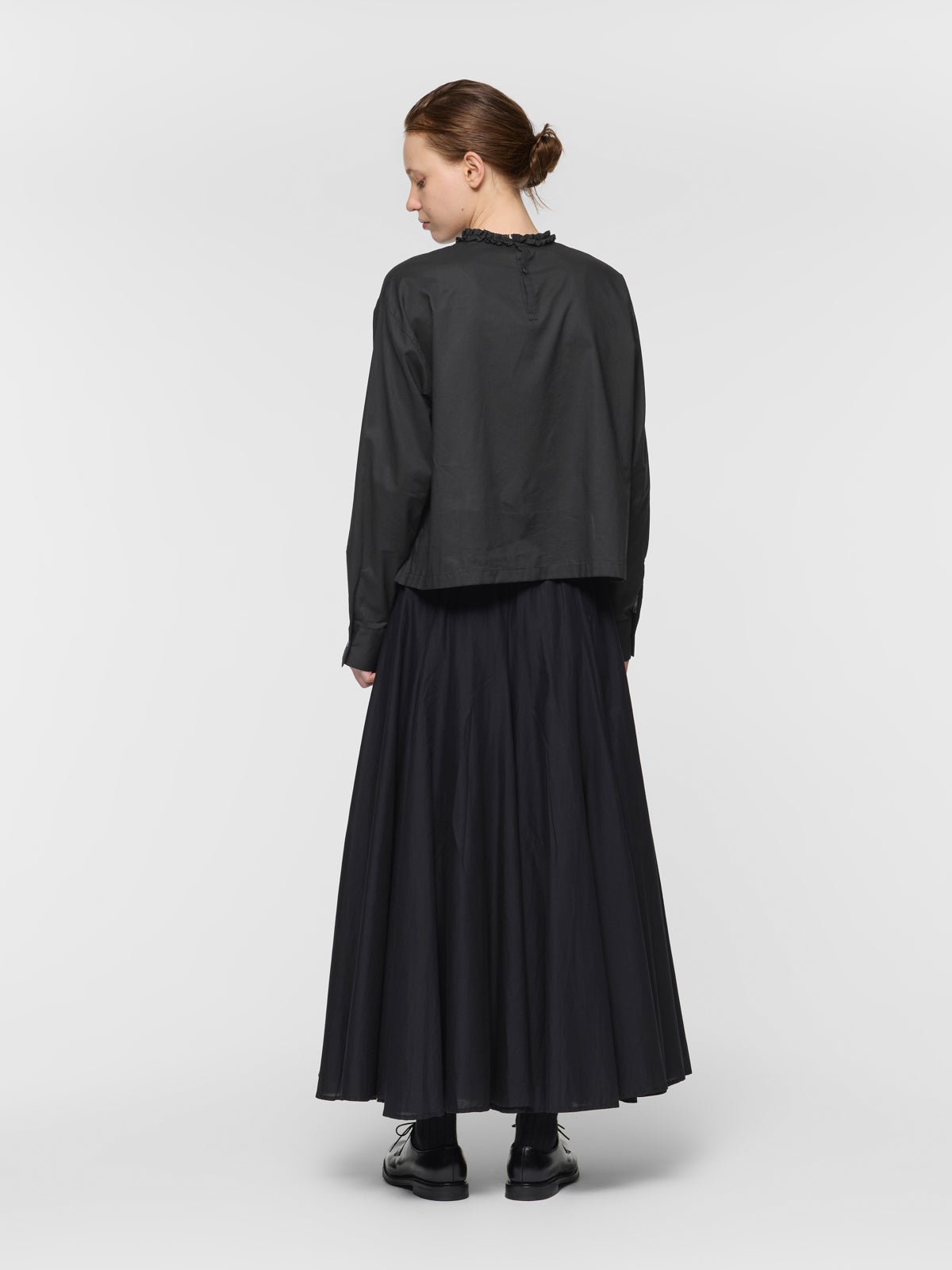 mizuiro ind フリルカラープルオーバー｜ MARcourt ONLINE STORE