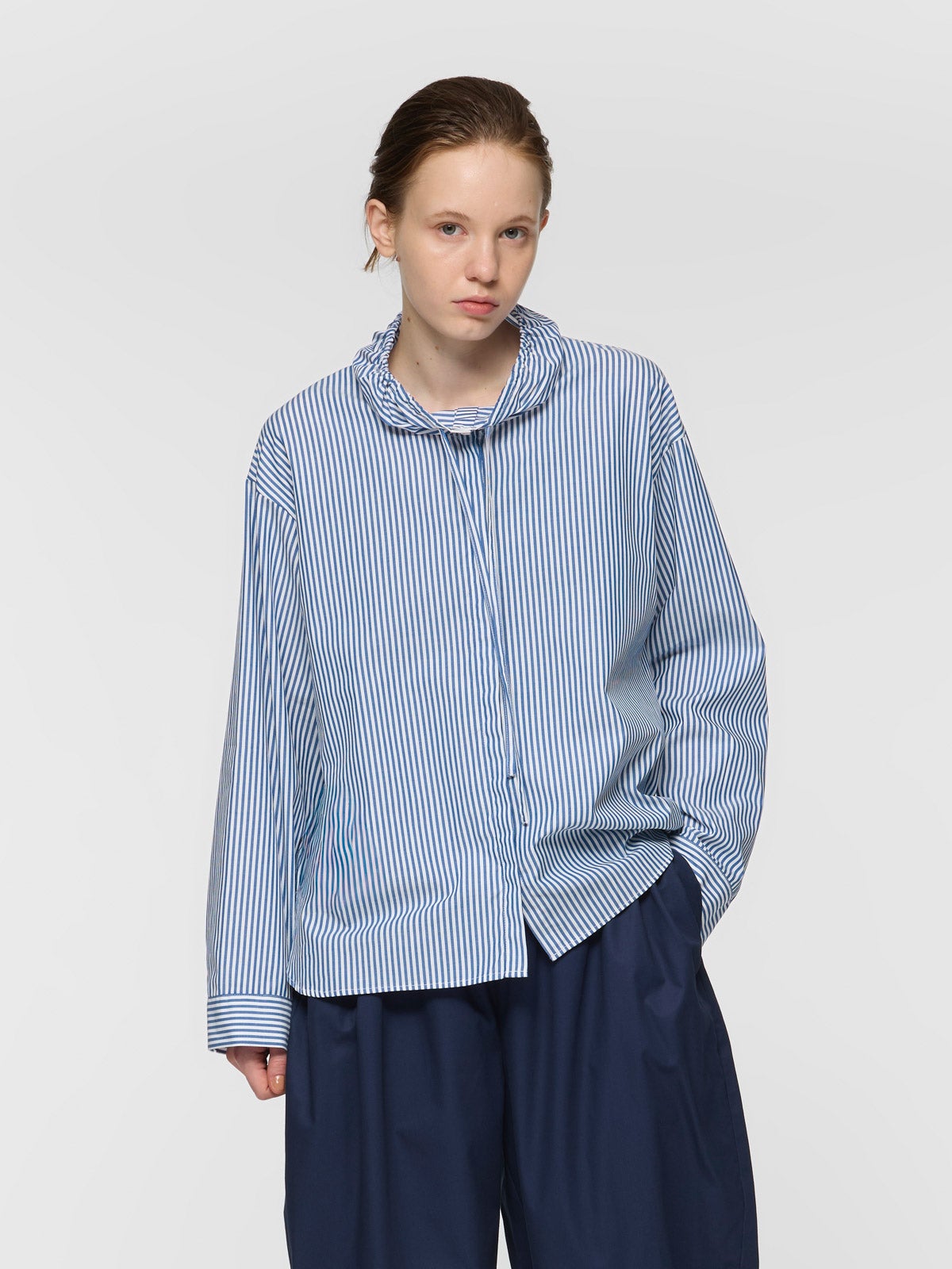 mizuiro ind ストライプギャザーネックシャツ｜ MARcourt ONLINE STORE