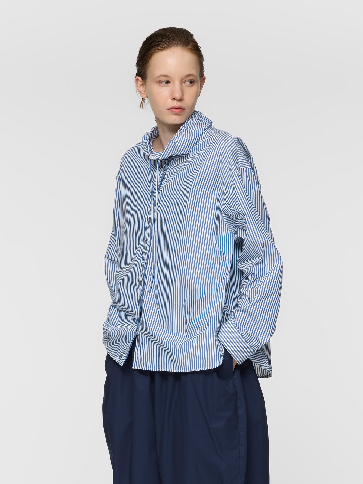 mizuiro ind ストライプギャザーネックシャツ｜ MARcourt ONLINE STORE