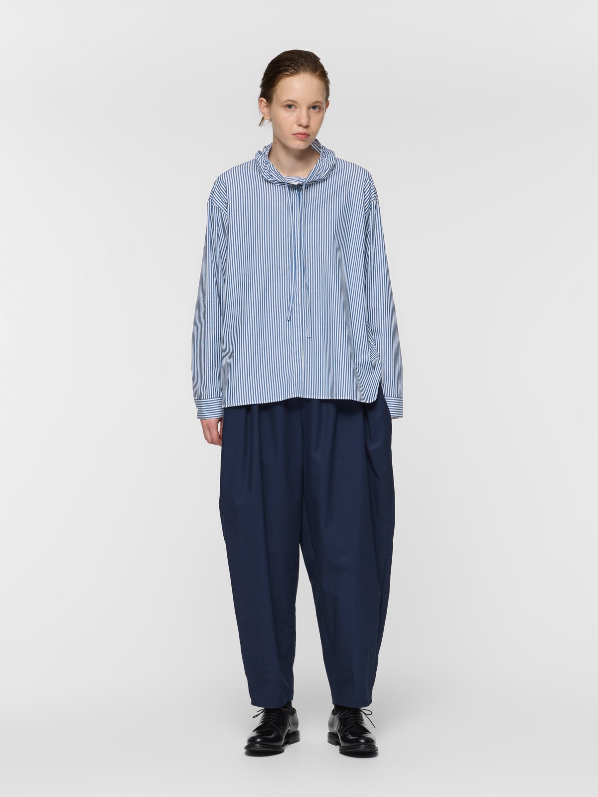 mizuiro ind ストライプギャザーネックシャツ｜ MARcourt ONLINE STORE