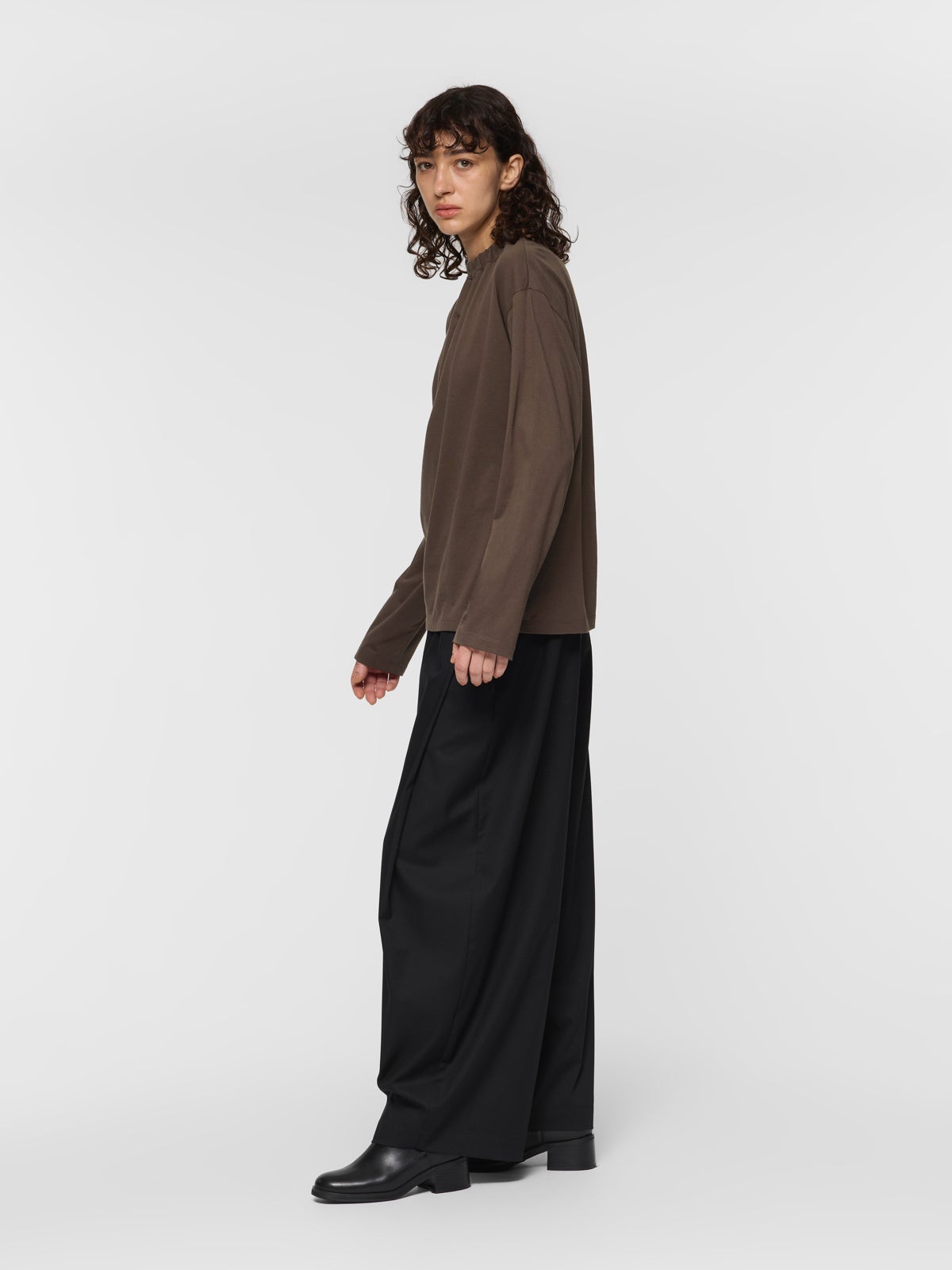 mizuiro ind ギャザーハイネックプルオーバー｜ MARcourt ONLINE STORE