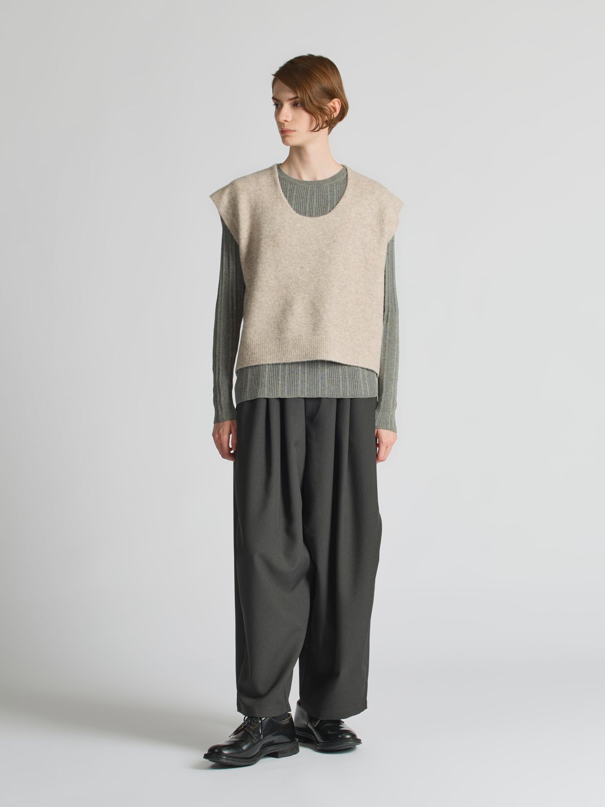 mizuiro ind Uネックベスト｜ MARcourt ONLINE STORE - マーコート